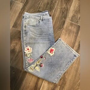 NWT! Lee Light Blue Straight-Leg Jeans with Floral Embroidery